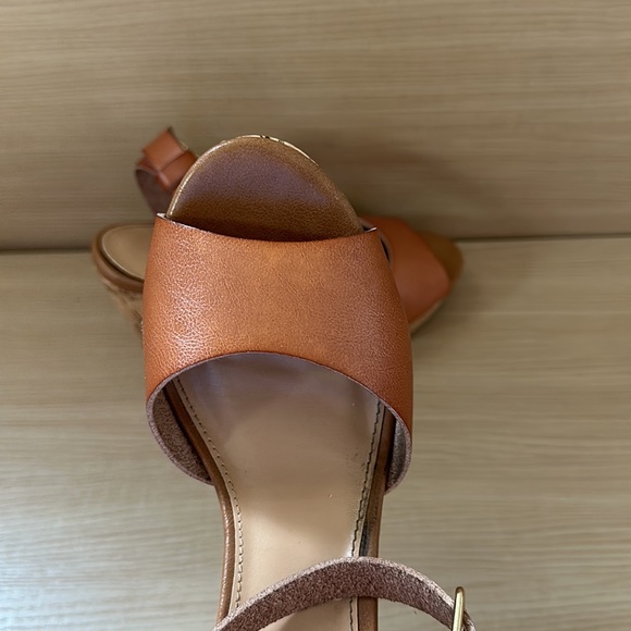 Express Cognac Tan Wedges 7 - Picture 6 of 16
